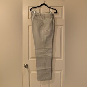 Lee performance Khaki - excellent condition